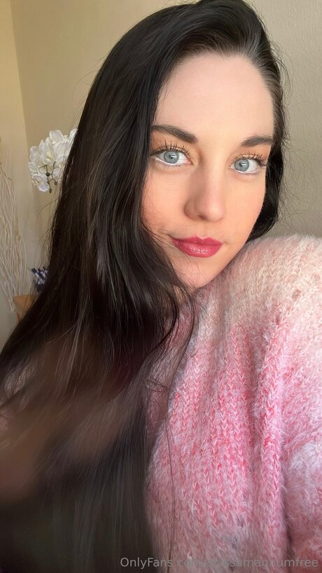 Alyssamagnumfree erotic model img