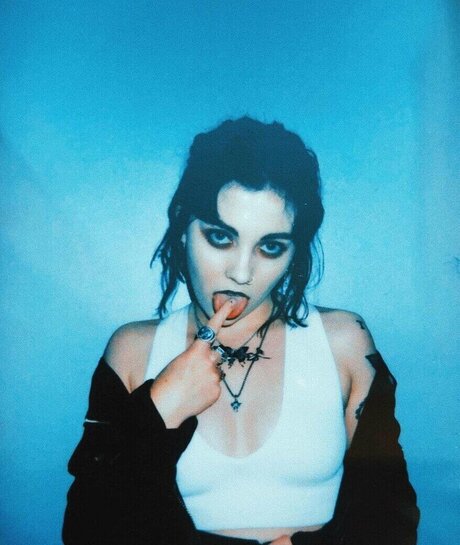 petite nude onlyfans adult picture