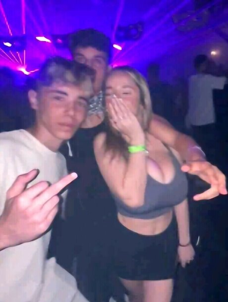 Pelegsaar perfect pornstar images