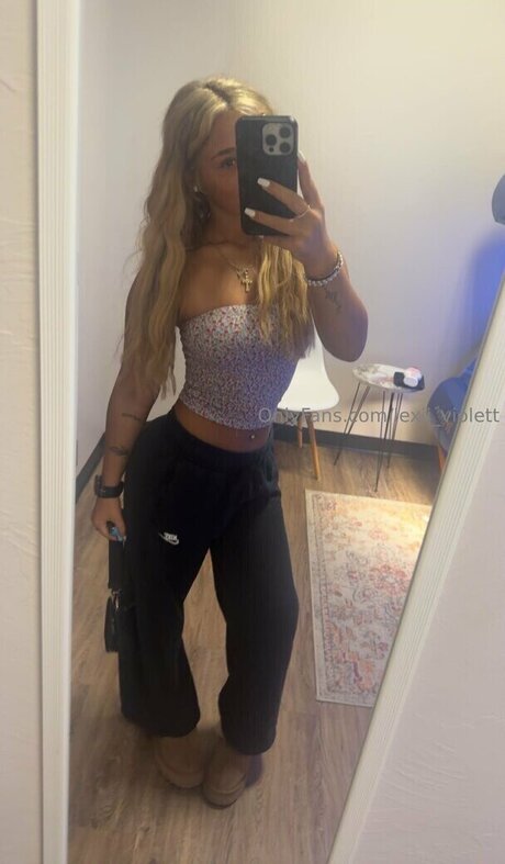 Lexii violett art actress pictures