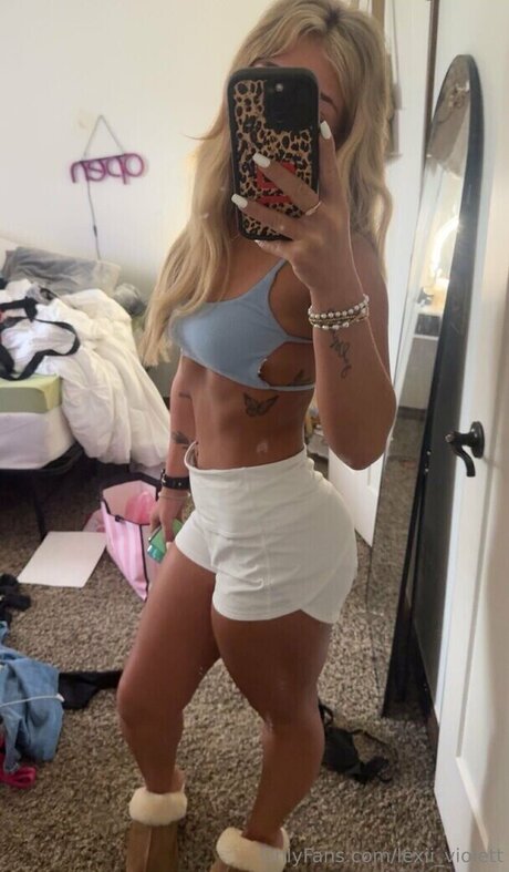 Lexii violett sexy star picture