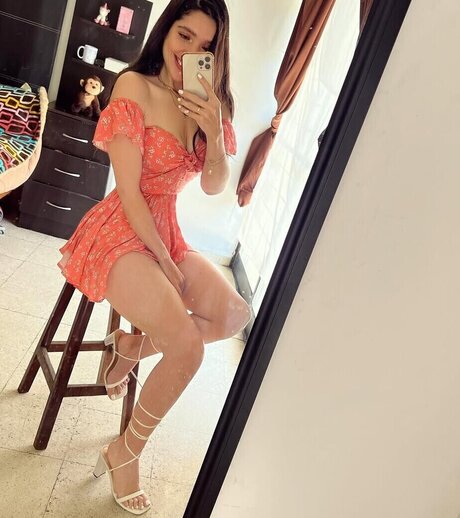 Bety Gaxiola model art pics