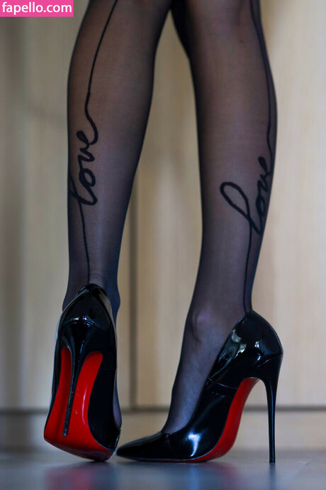 Excinderella sex model image