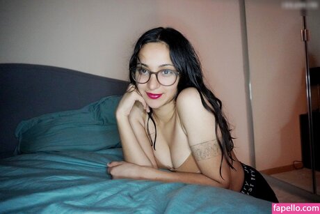 Saya Karim star perfect photo