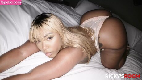 Chanel Tapper pretty actress galleries