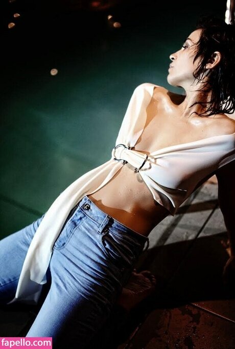 Agustina Cherri adult model pics