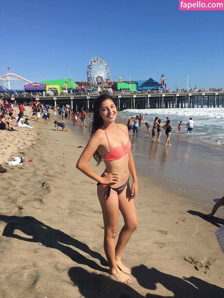 Elf queeen beautiful actress picture