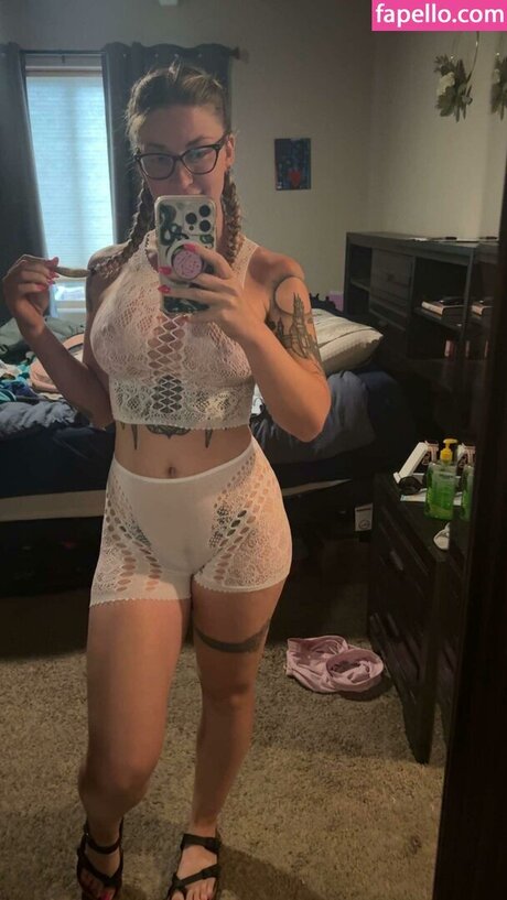 kaytiebenz nude star pics