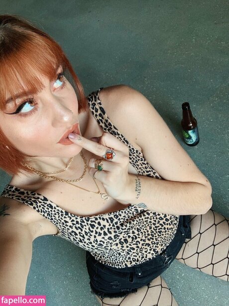 Armpit Fetish sexy actress pictures