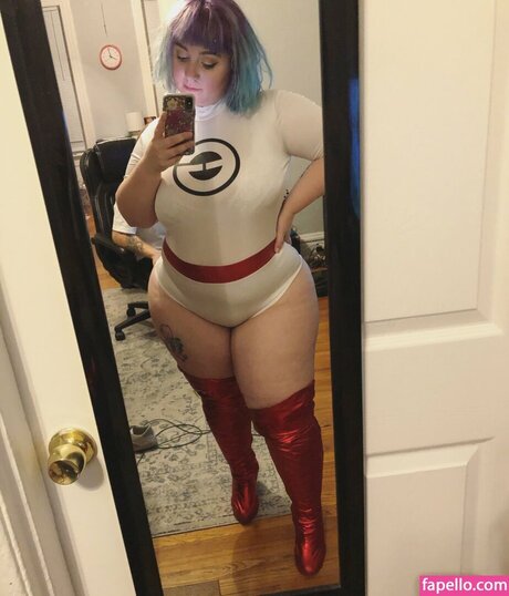 Comicbookdays exclusive actress pictures