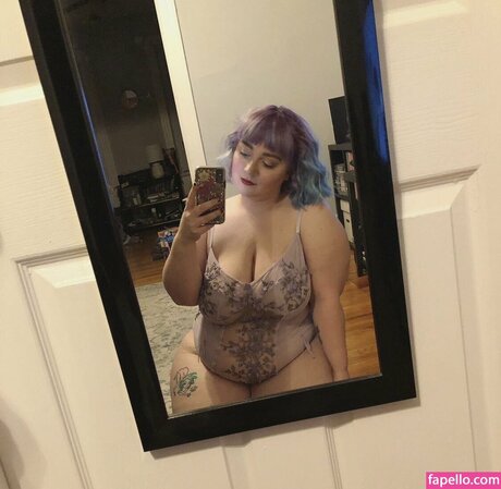 Comicbookdays model perfect photo