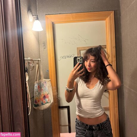 Aubrey Anderson Emmons pornographic star gallery