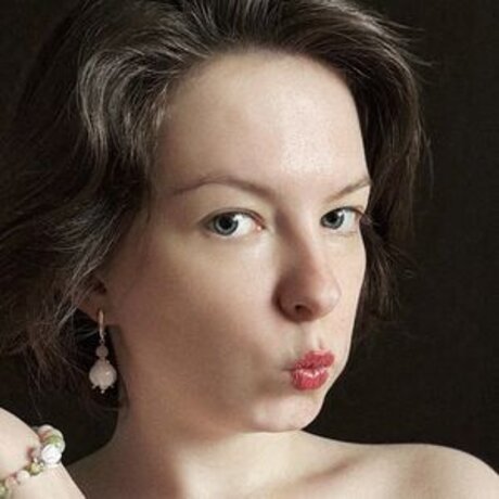 beezzz nude star pic