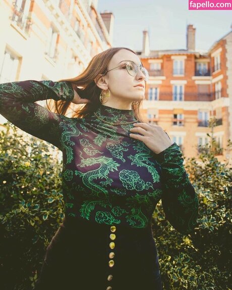 Oryvllmiee erotic star pictures