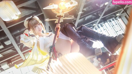 Iori Moe sex actress gallery