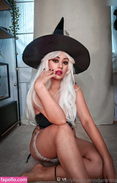 VDarquise hot star photos