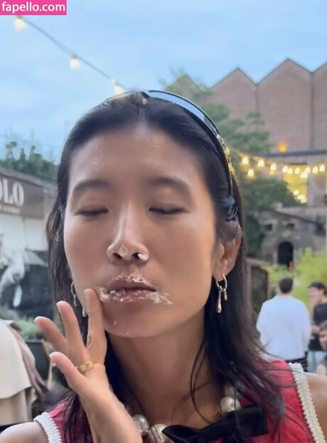 _liullland art actress pic