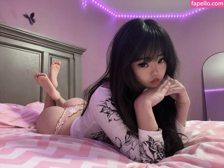 Dollfault naked star pictures