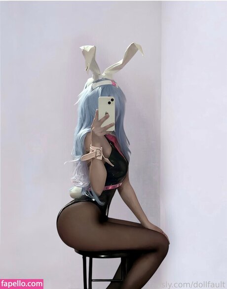 Dollfault star hot image