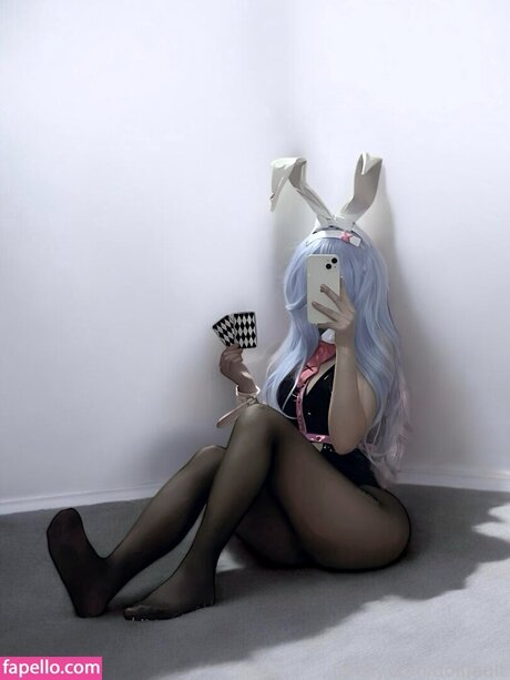 Dollfault hot actress gallery