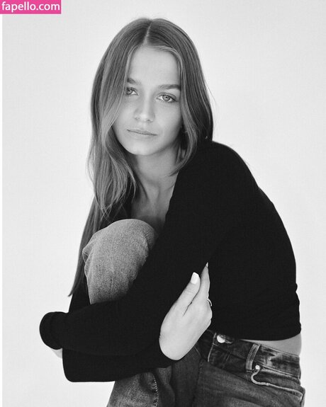 Chloe Campbell pornographic star img