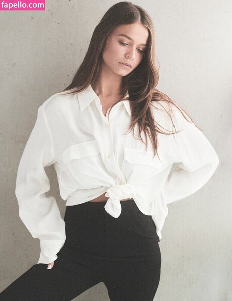 Chloe Campbell star best pics