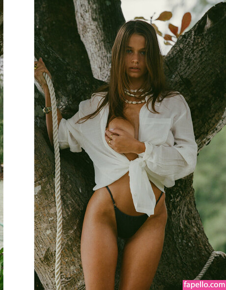 Chloe Campbell model xxx img