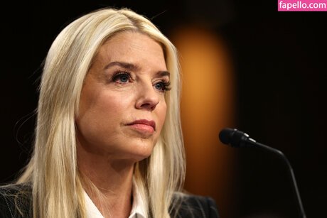 Pam Bondi star sex image