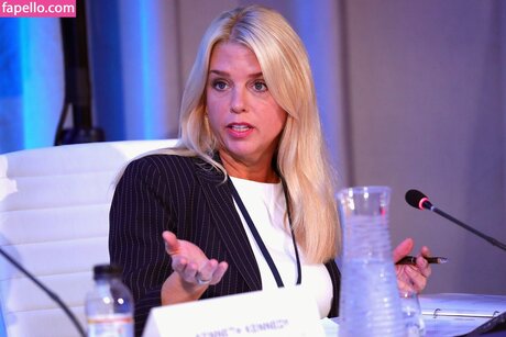 Pam Bondi pornstar art pics