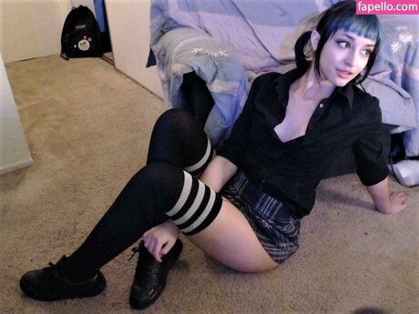 Nina Chrome hot star archive