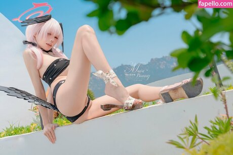 Moist Bunny art actress galleries