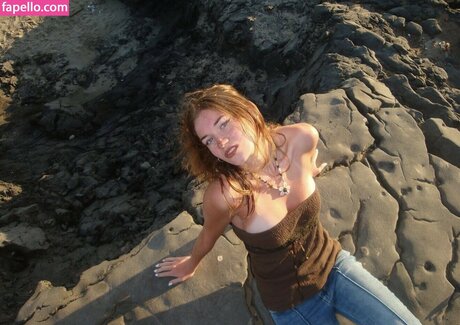 Kiera Nusbaum star nudes image