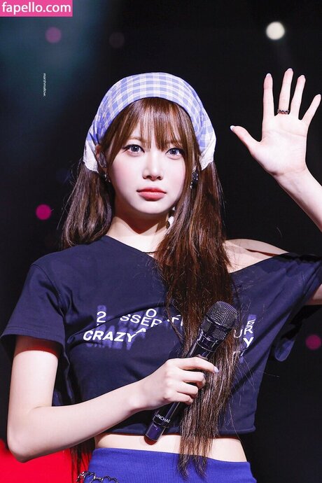 Hong Eunchae_ free model pictures