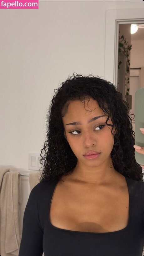 Manon Bannerman nudes star pictures