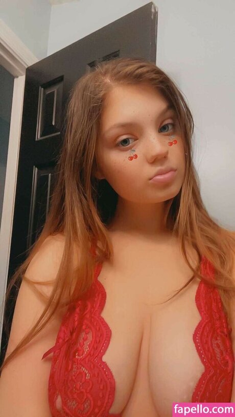 Kayleigh Victoria model beautiful galleries