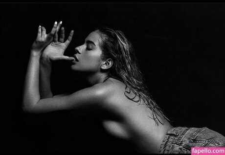 Xenaex art pornstar photo