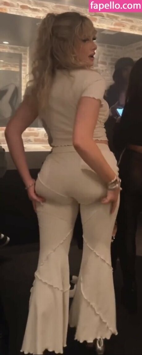 Presley Bertrand pornstar art gallery