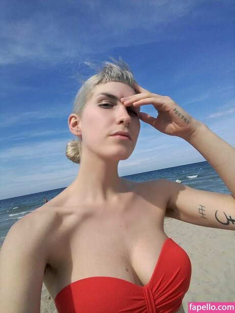 Eartheater star sexy img