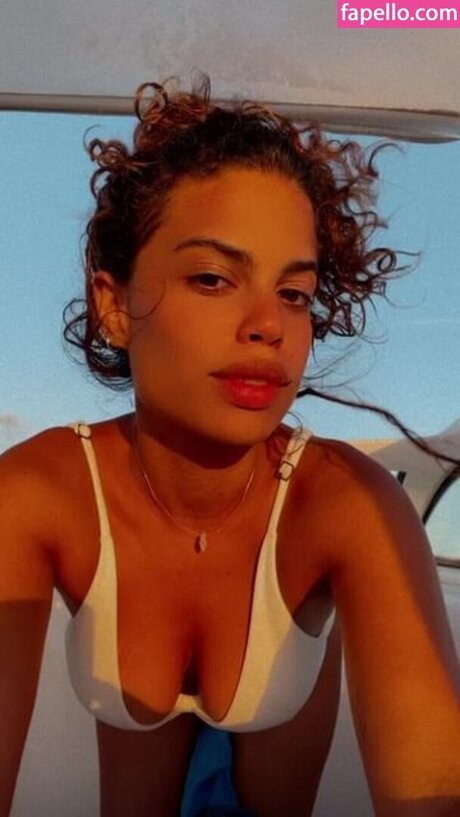 Clara Buarque star photo