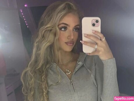 Princess Andre sexy actress images