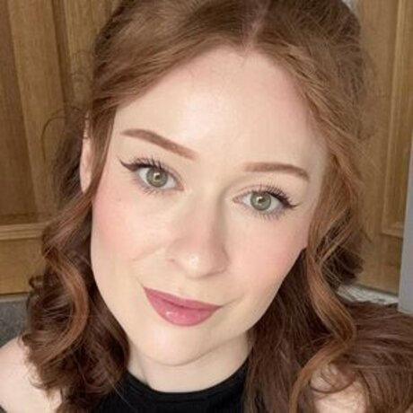 Lunaknight88 pornstar nude photos