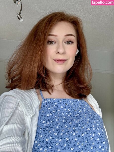 Lunaknight88 pornstar pretty pic