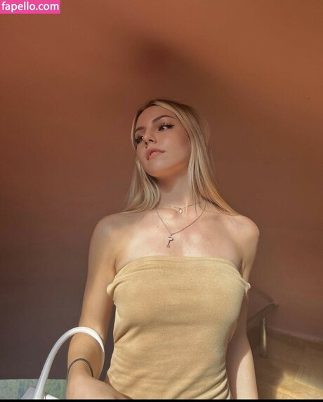 Julia Haller star nudes galleries