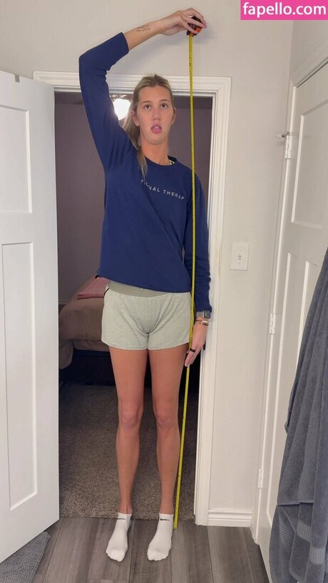 Amazon Allie pretty pornstar pic