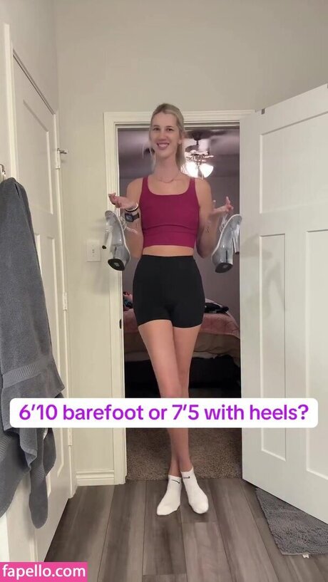 Amazon Allie erotic star pictures