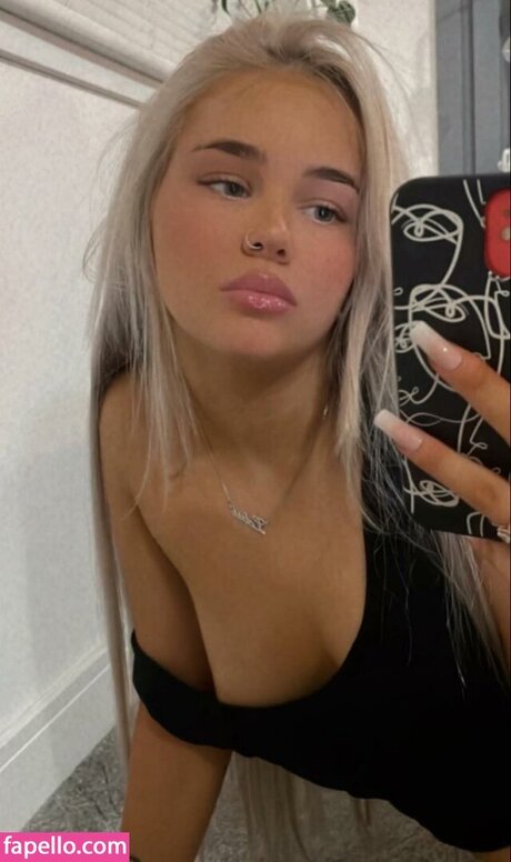 Lotus Petrie sex actress pics