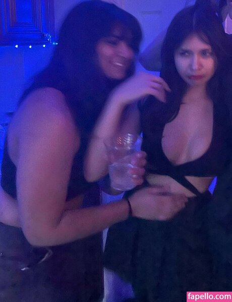 Anika Vishwanath erotic model gallery