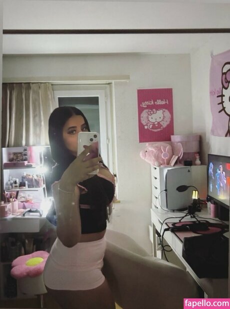 Pinkhealz Xyshams model art pic