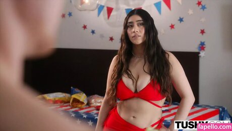 Violet Meyer star exclusive galleries