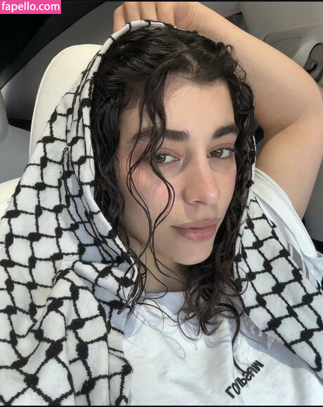 ayaattt nude star galleries